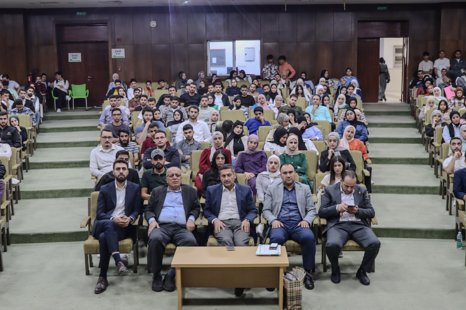 قسم المحاسبة في كلية الأعمال يحتفل بيوم المحاسبه العالمي