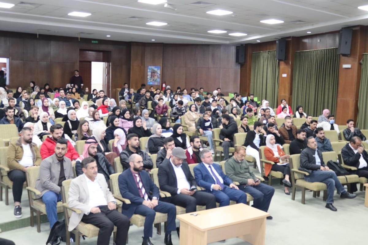 ندوة لقسم ادارة الاعمال في كلية الاعمال